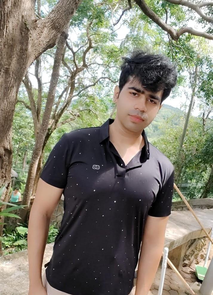 Author Vishesh, a certified nutritionist